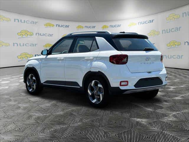 2025 Hyundai Venue Limited - Photo 7
