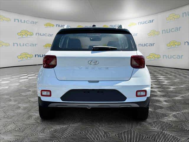 2025 Hyundai Venue Limited - Photo 8