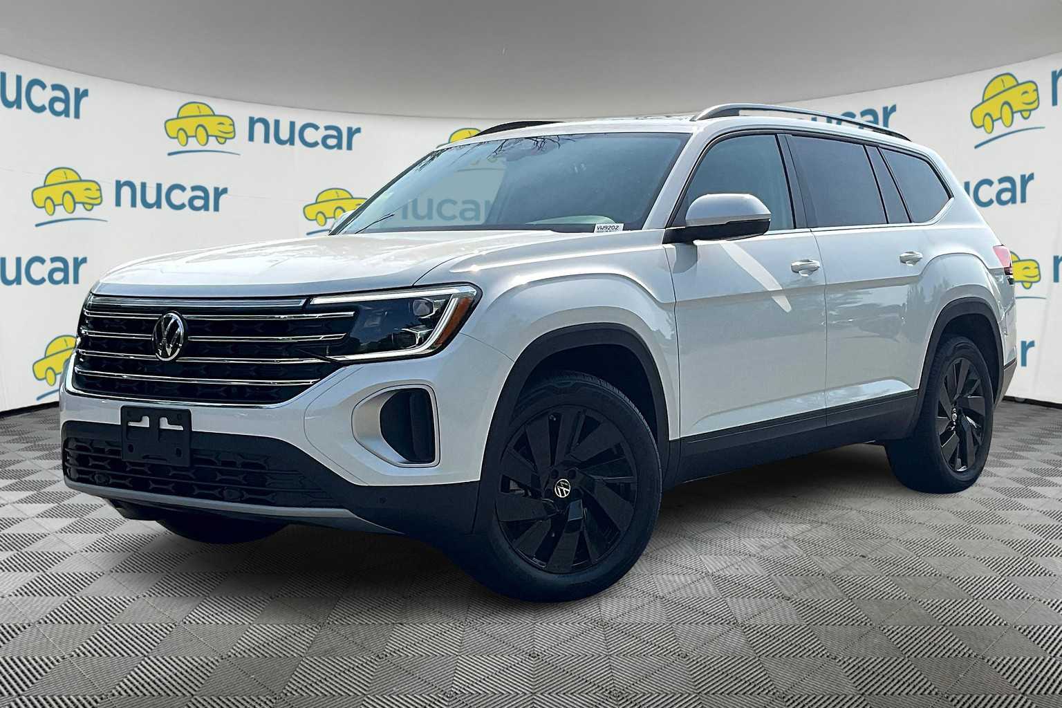 2025 Volkswagen Atlas 2.0T SE w/Technology - Photo 4