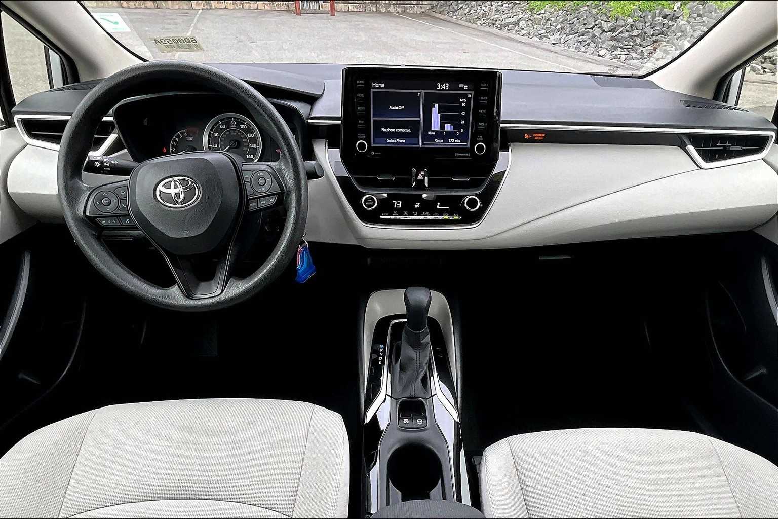 2022 Toyota Corolla LE - Photo 21