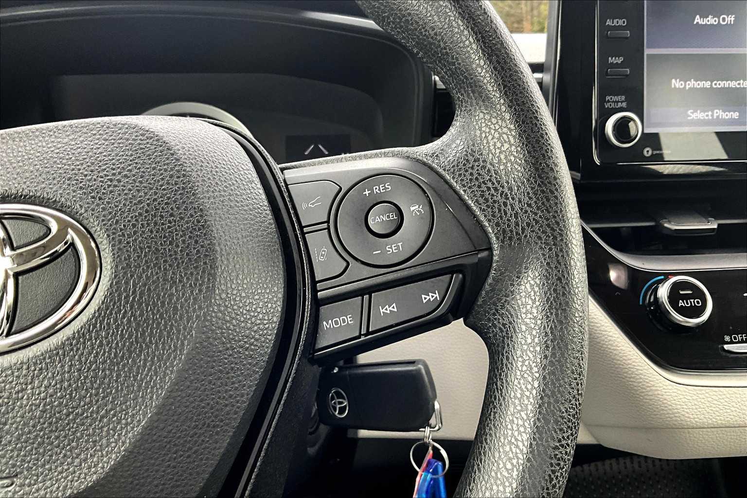 2022 Toyota Corolla LE - Photo 24
