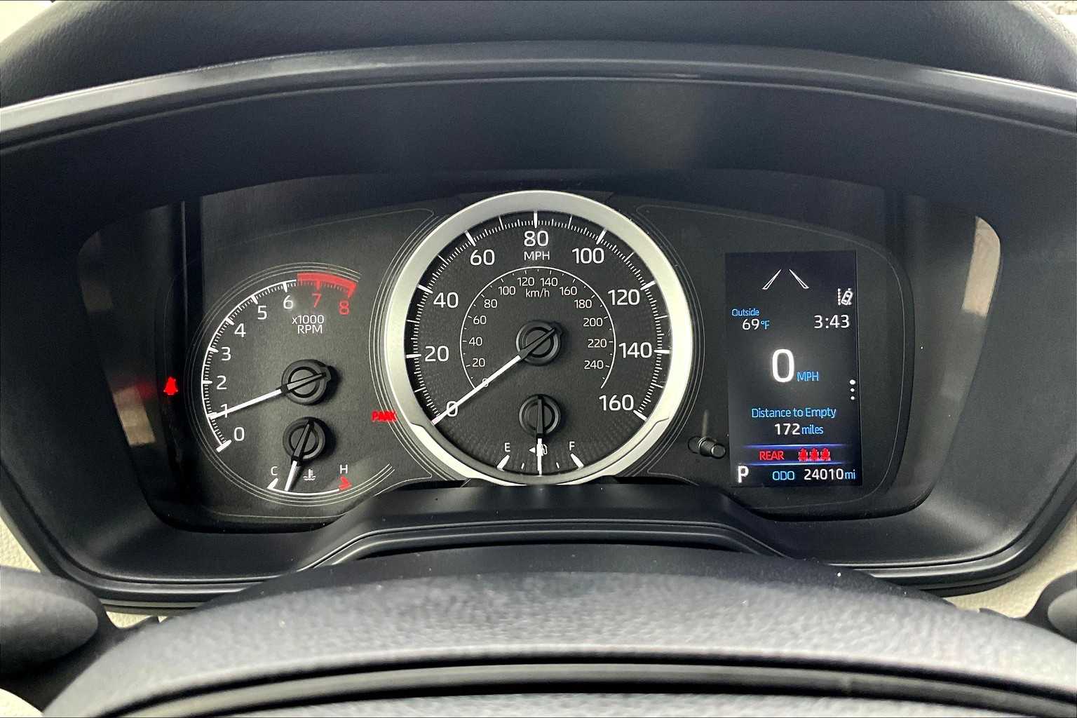 2022 Toyota Corolla LE - Photo 25