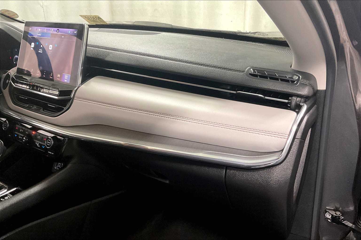 2022 Jeep Compass Limited - Photo 13