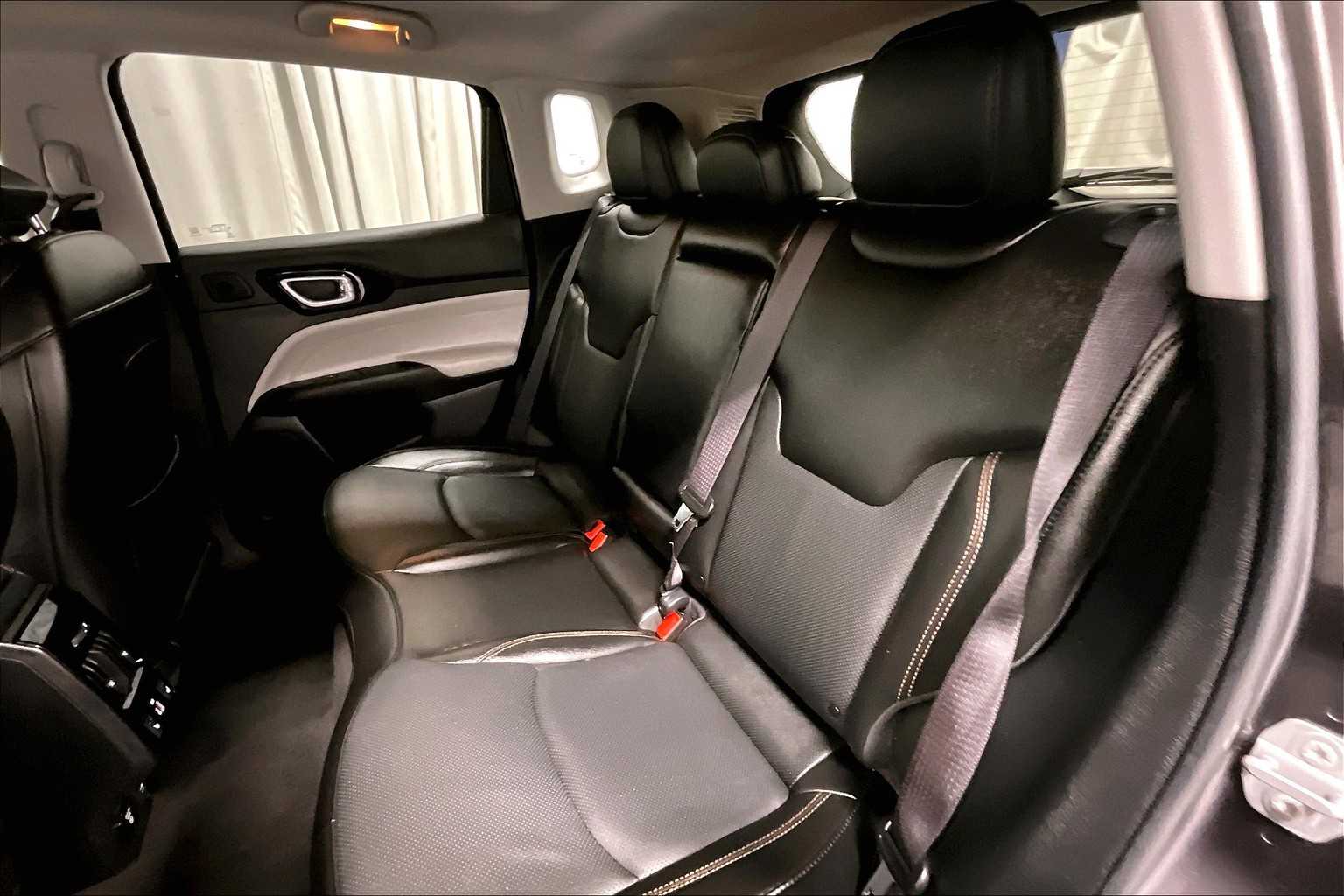 2022 Jeep Compass Limited - Photo 15