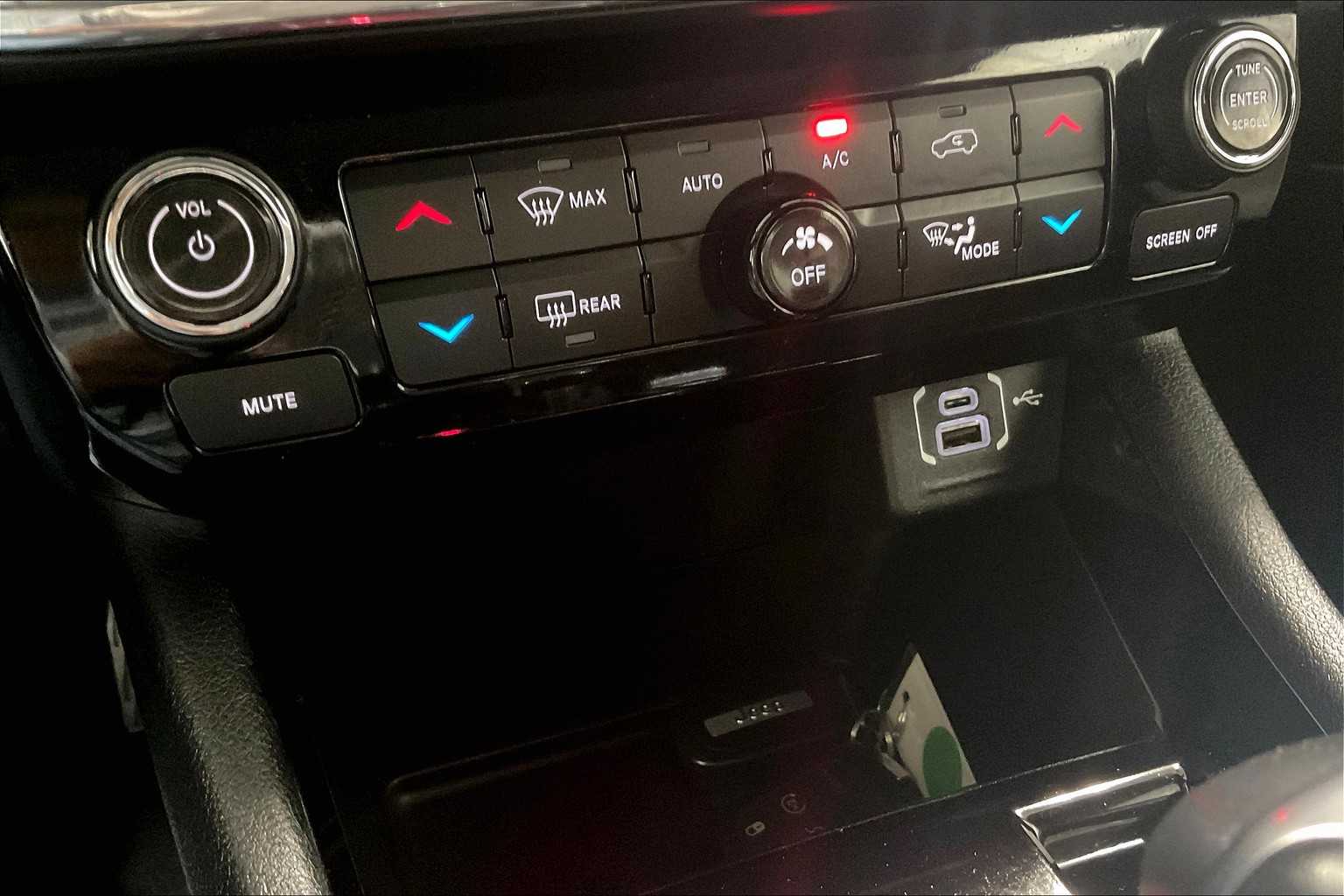 2022 Jeep Compass Limited - Photo 26
