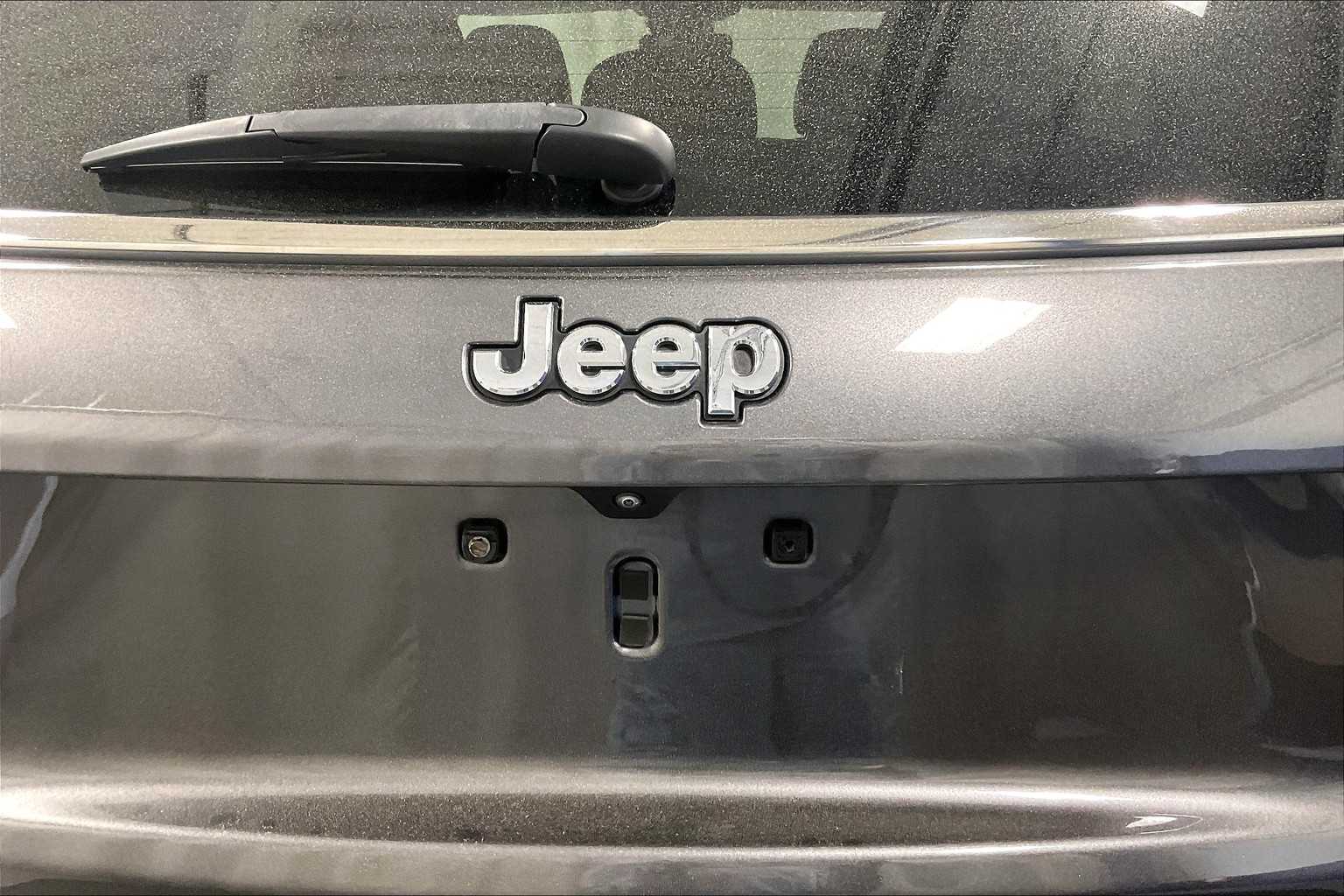 2022 Jeep Compass Limited - Photo 29