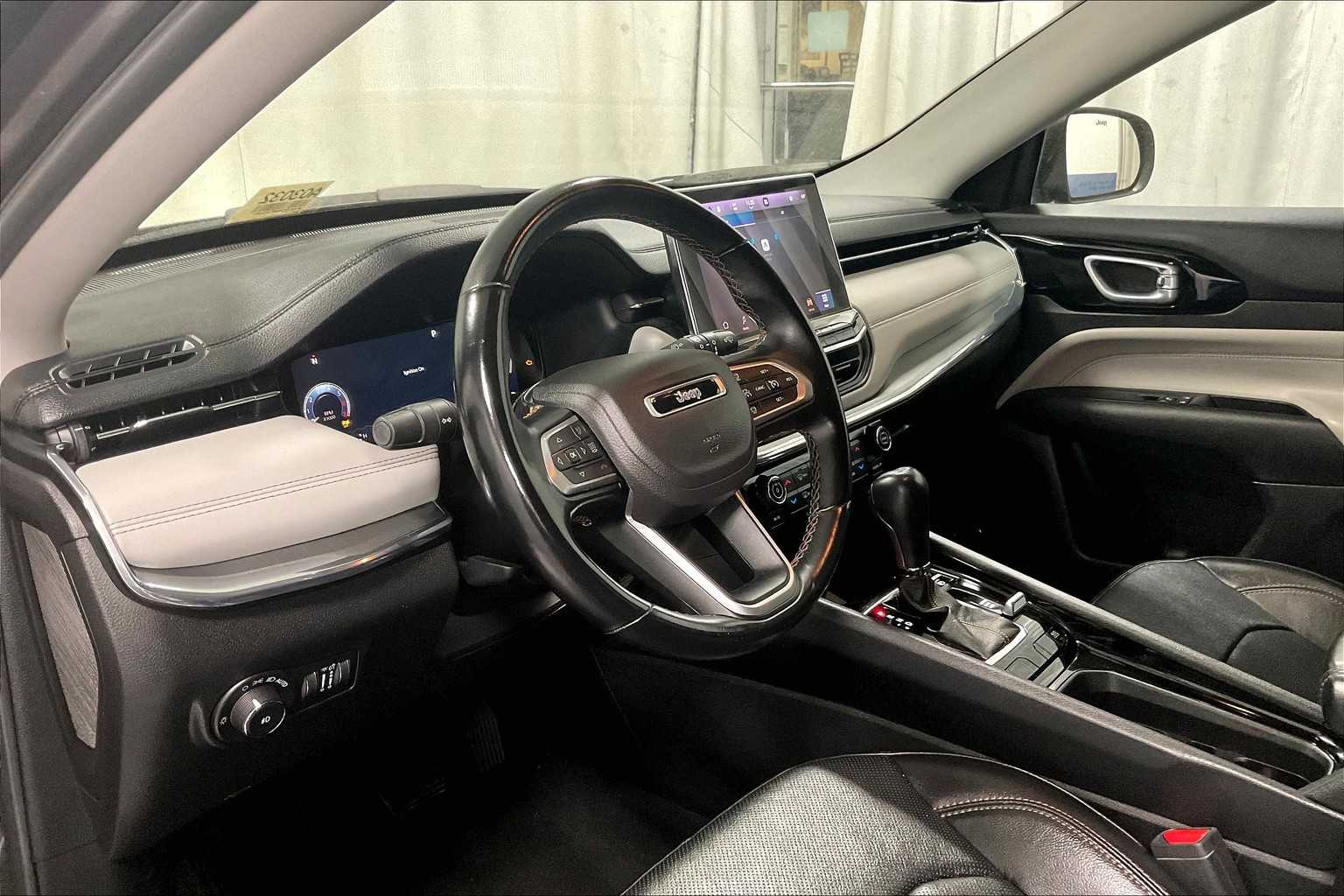 2022 Jeep Compass Limited - Photo 8
