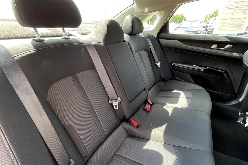 2021 Kia K5 LXS - Photo 15