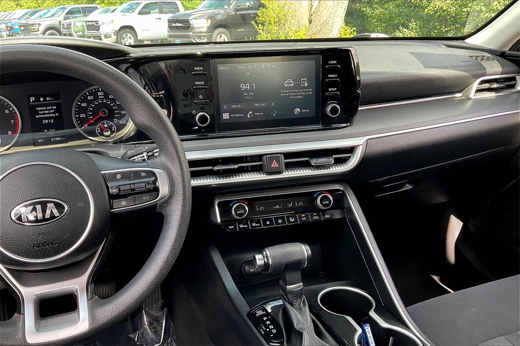 2021 Kia K5 LXS - Photo 17