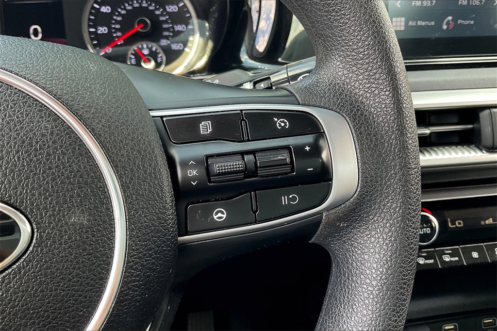 2021 Kia K5 LXS - Photo 22