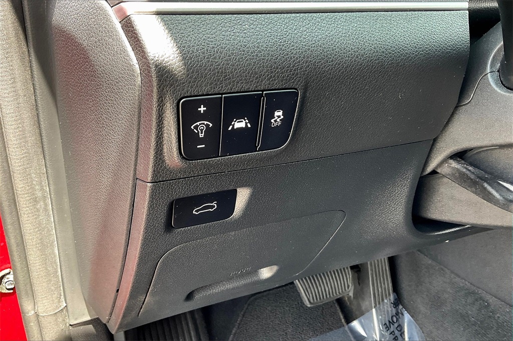 2021 Kia K5 LXS - Photo 25