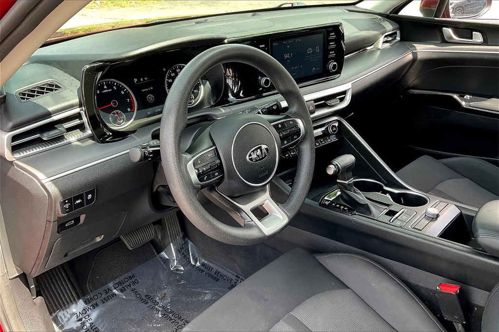 2021 Kia K5 LXS - Photo 8