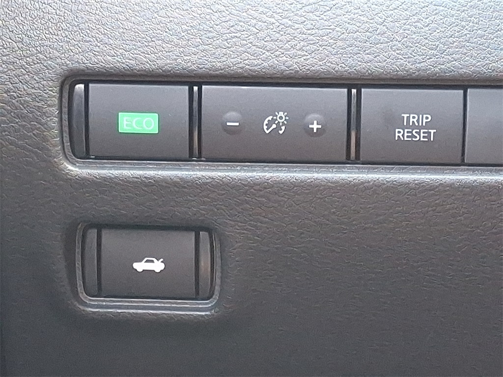 2025 Nissan Sentra SV - Photo 17