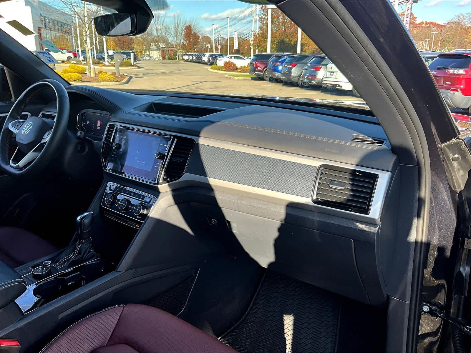 2021 Volkswagen Atlas Cross Sport 3.6L V6 SEL Premium - Photo 13