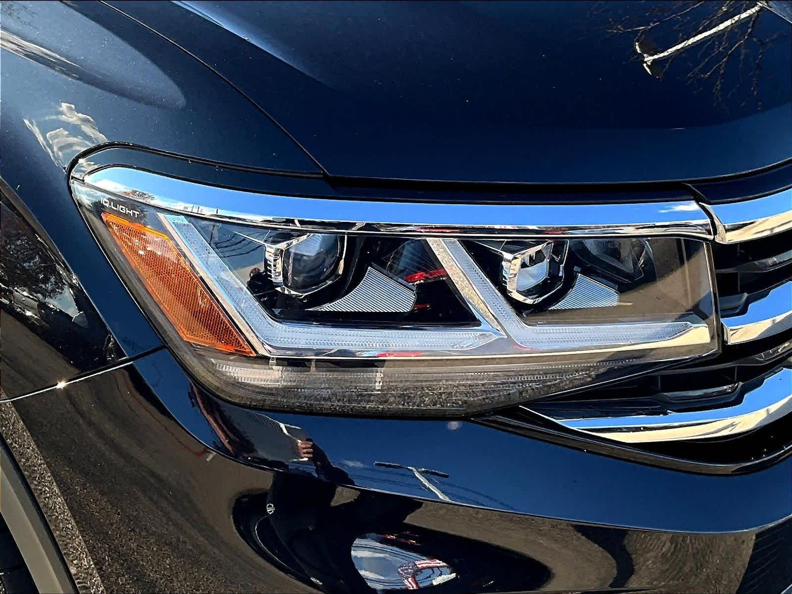 2021 Volkswagen Atlas Cross Sport 3.6L V6 SEL Premium - Photo 31