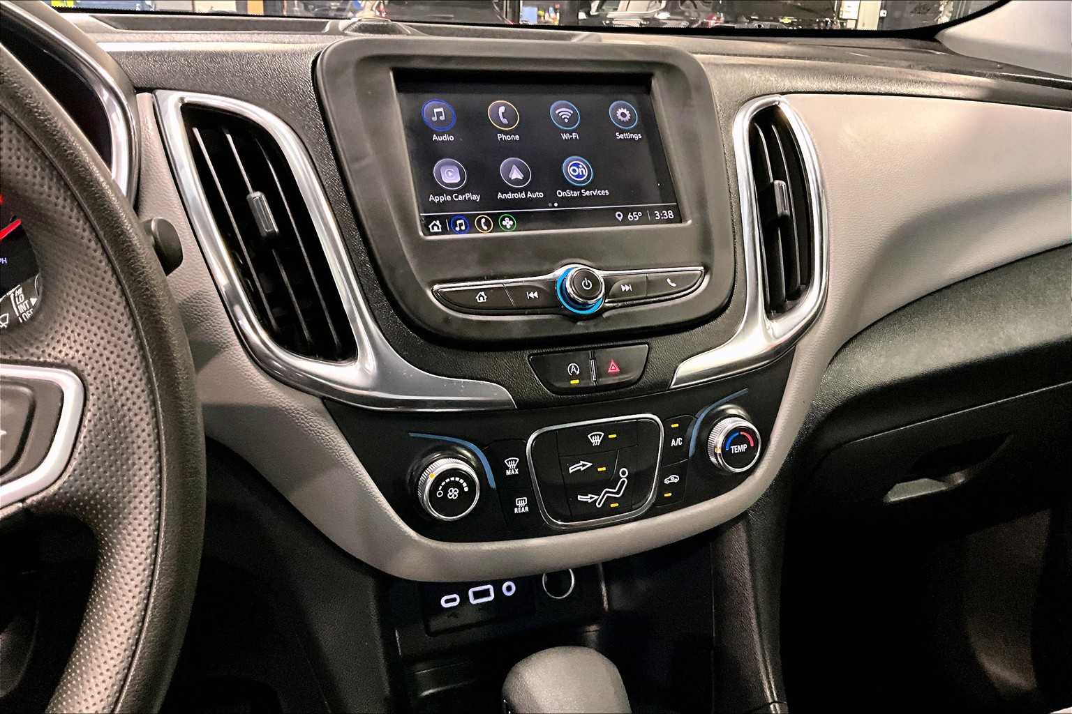 2022 Chevrolet Equinox LS - Photo 19