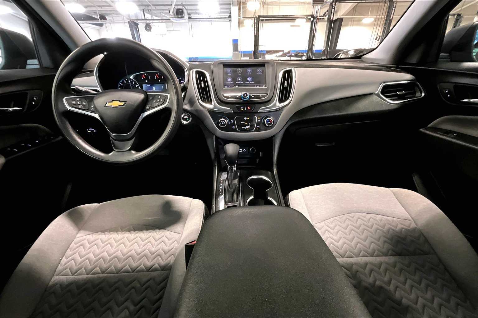2022 Chevrolet Equinox LS - Photo 22