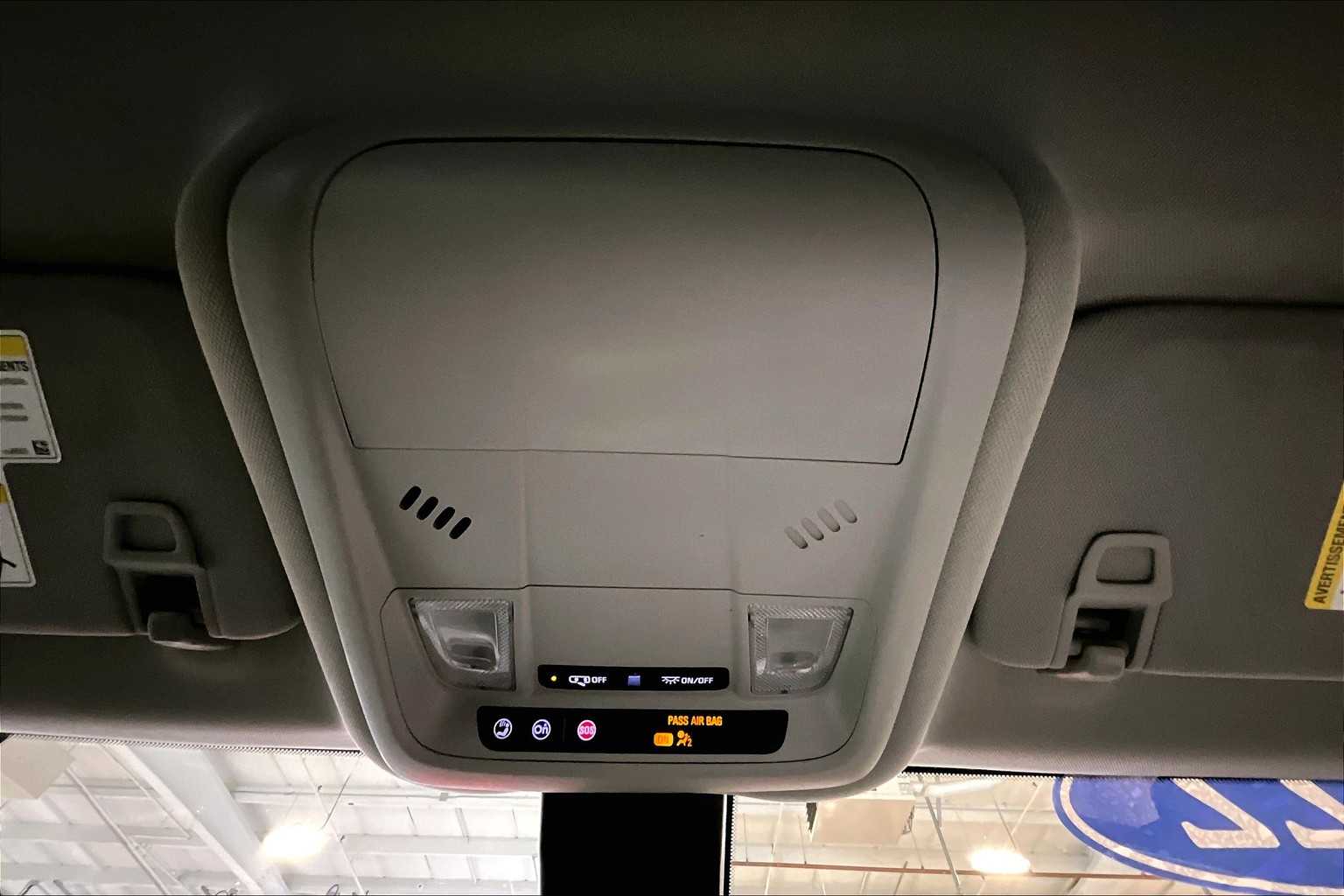 2022 Chevrolet Equinox LS - Photo 23
