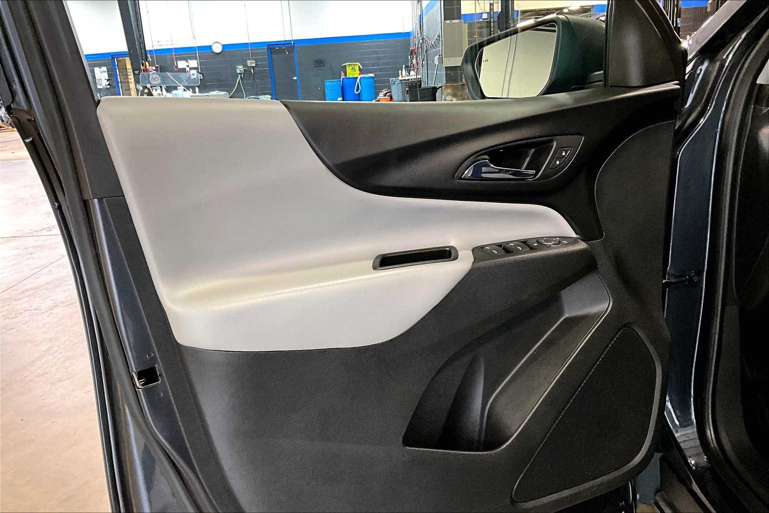 2022 Chevrolet Equinox LS - Photo 9