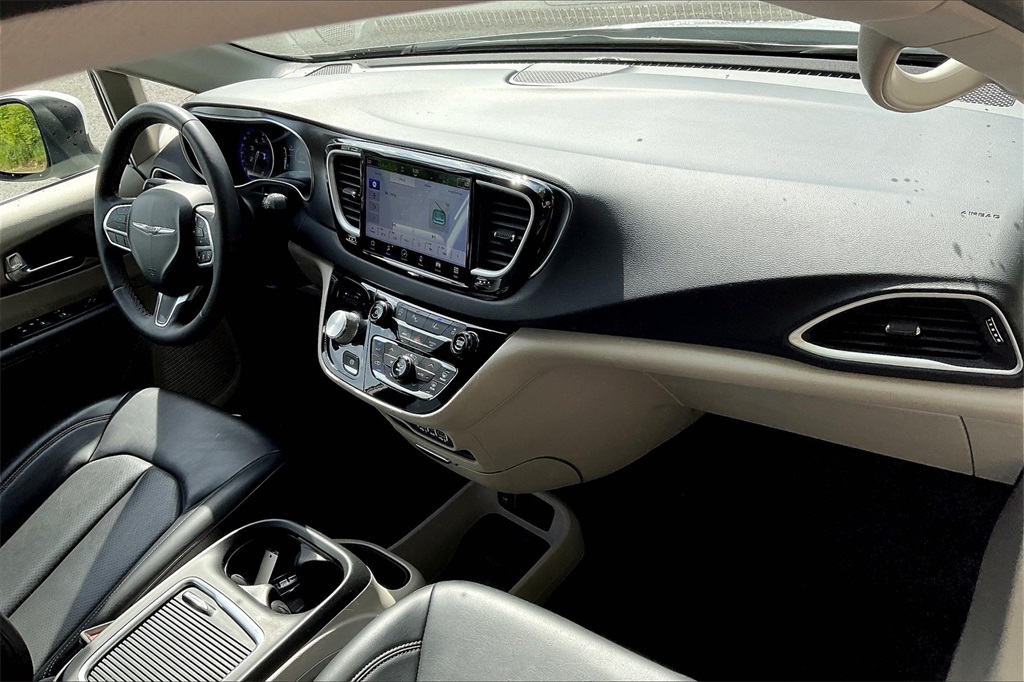 2023 Chrysler Pacifica Touring L - Photo 14