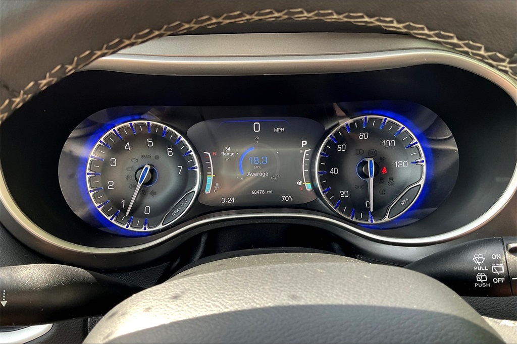 2023 Chrysler Pacifica Touring L - Photo 15