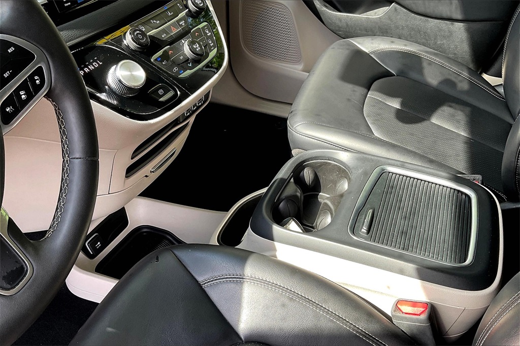 2023 Chrysler Pacifica Touring L - Photo 21
