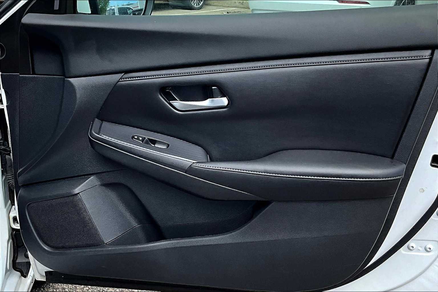 2022 Nissan Sentra SV - Photo 12