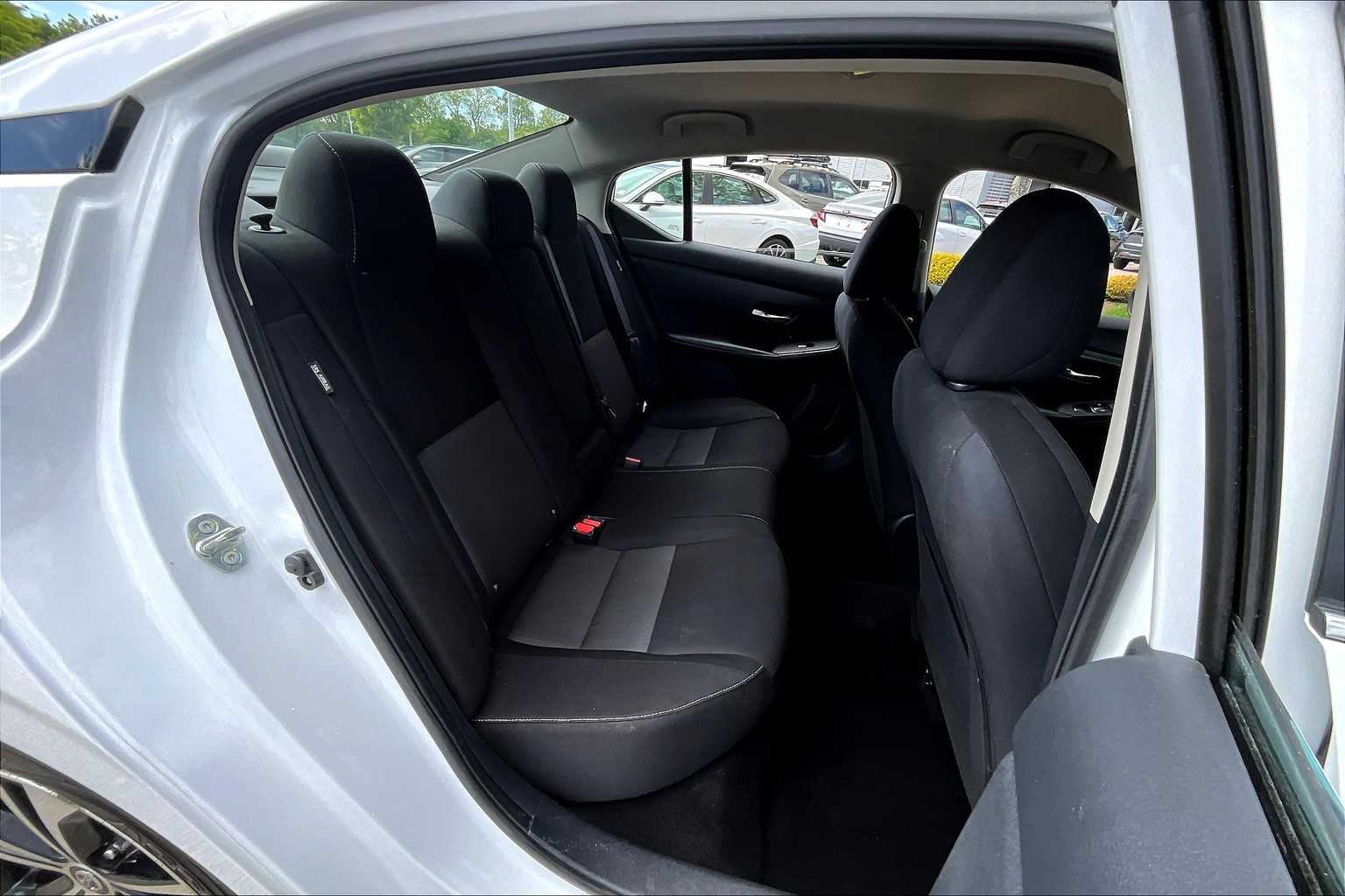 2022 Nissan Sentra SV - Photo 16