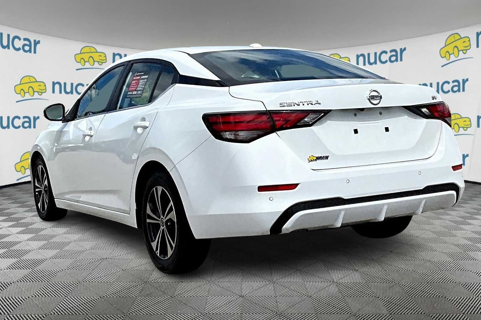 2022 Nissan Sentra SV - Photo 4