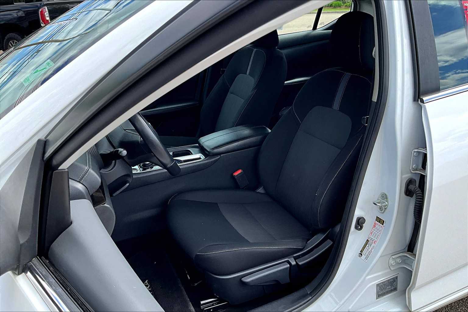 2022 Nissan Sentra SV - Photo 10