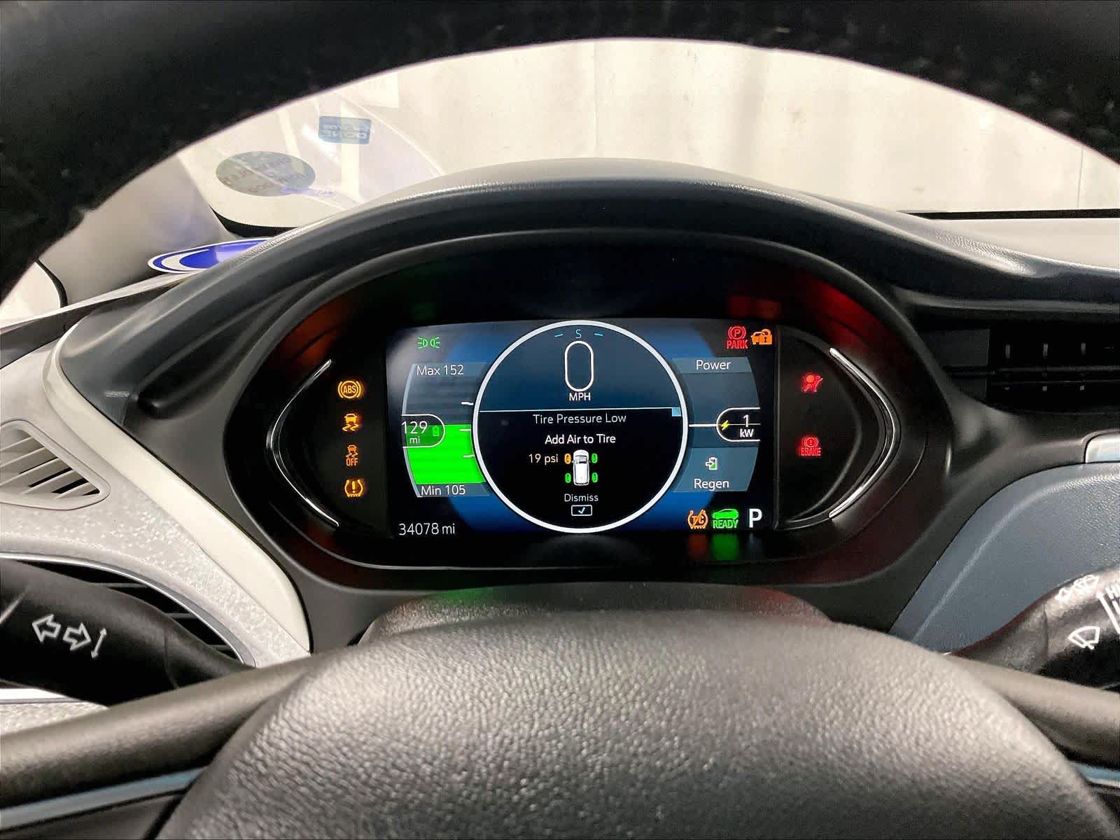 2017 Chevrolet Bolt EV LT - Photo 24