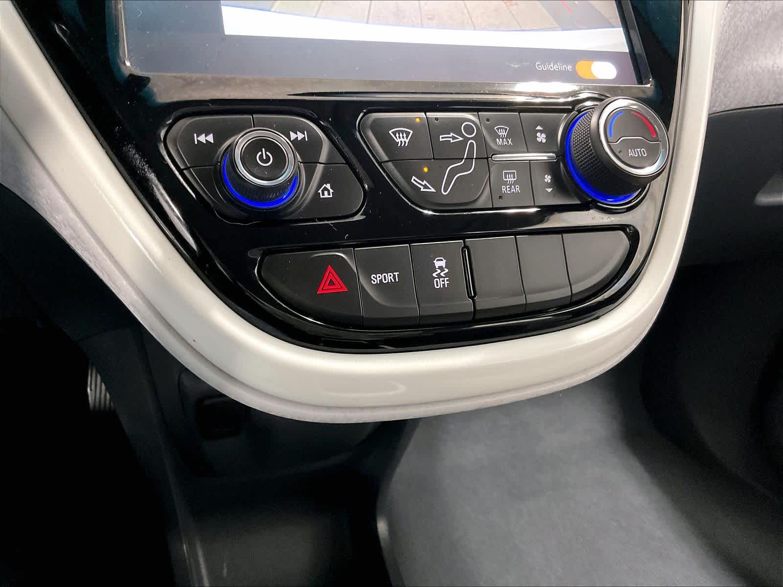2017 Chevrolet Bolt EV LT - Photo 25