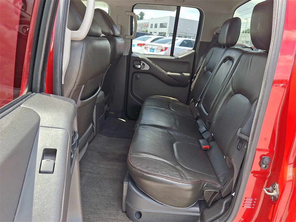 2010 Nissan Frontier PRO-4X - Photo 11