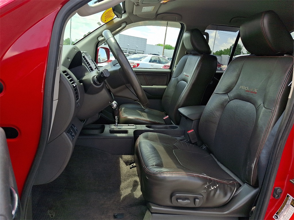 2010 Nissan Frontier PRO-4X - Photo 15