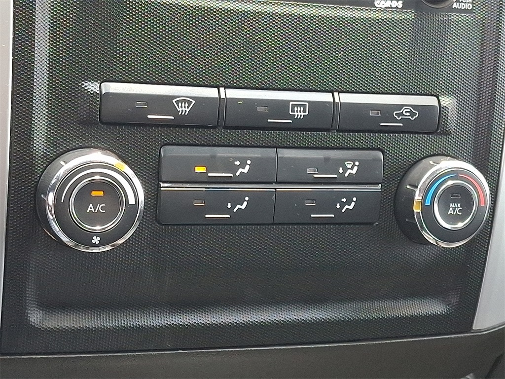 2010 Nissan Frontier PRO-4X - Photo 17