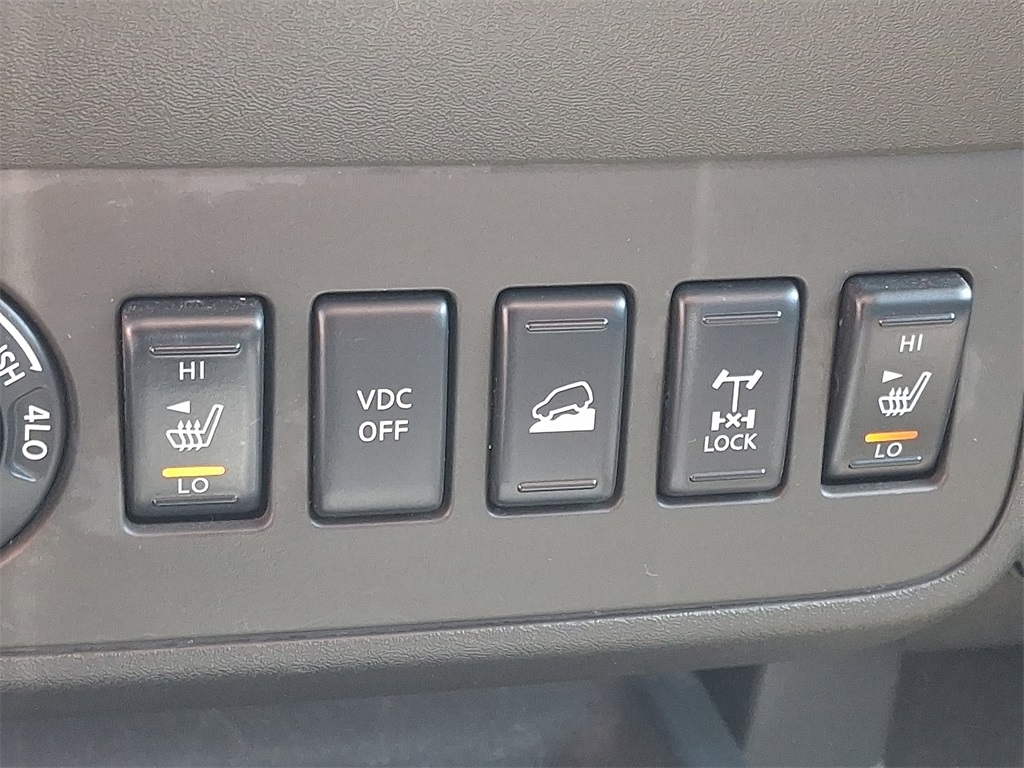 2010 Nissan Frontier PRO-4X - Photo 24