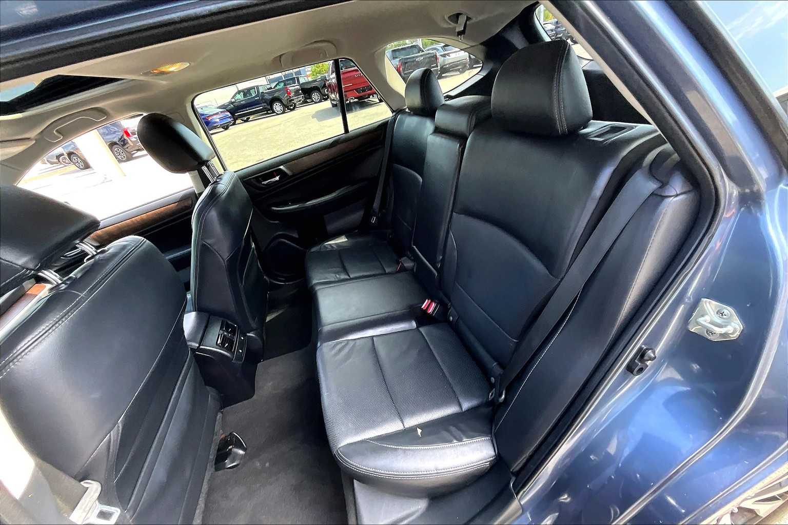 2016 Subaru Outback 2.5i Limited - Photo 15