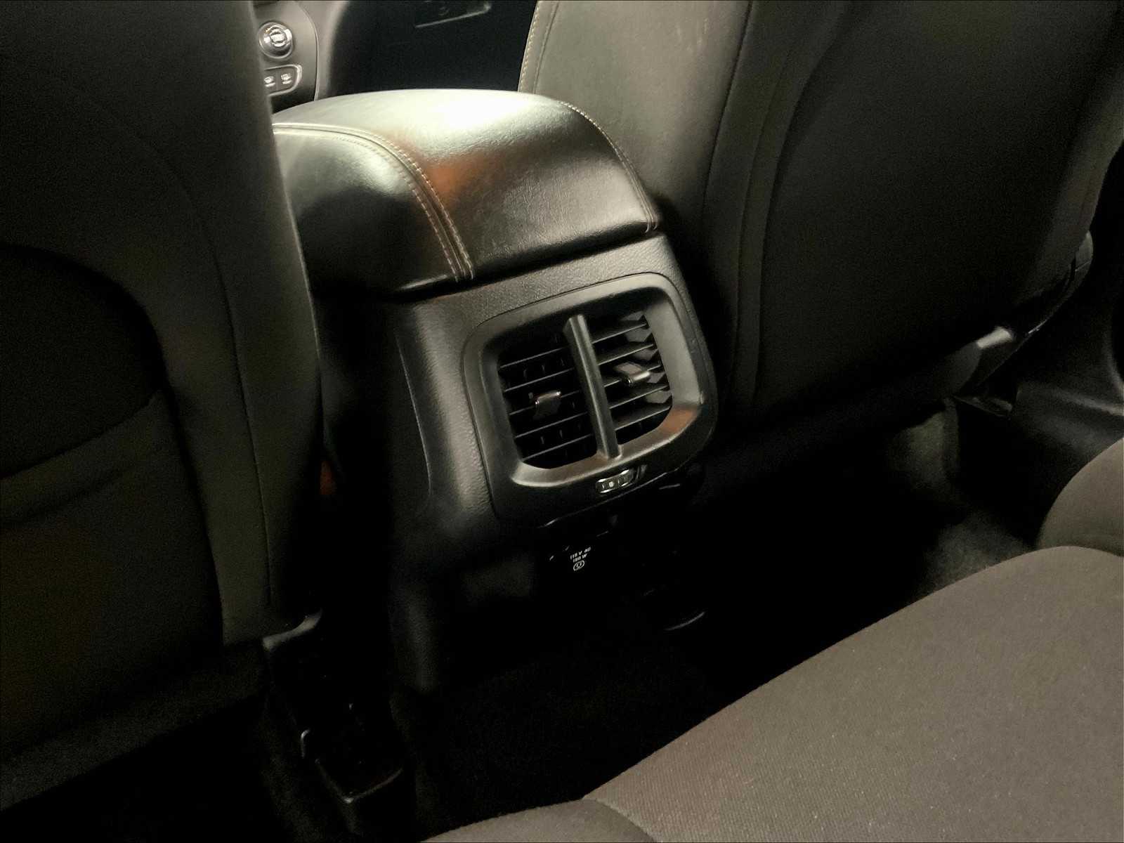 2016 Jeep Cherokee Altitude - Photo 28