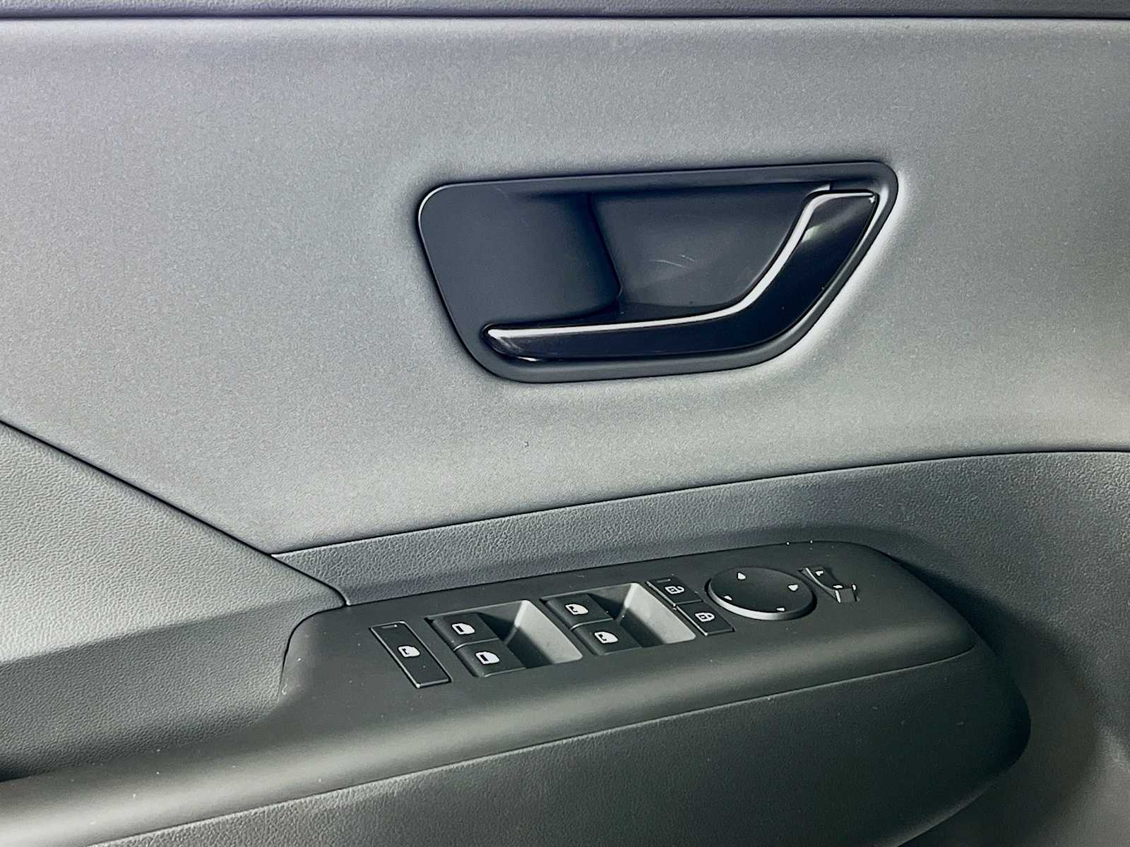2025 Hyundai Kona N Line S - Photo 16
