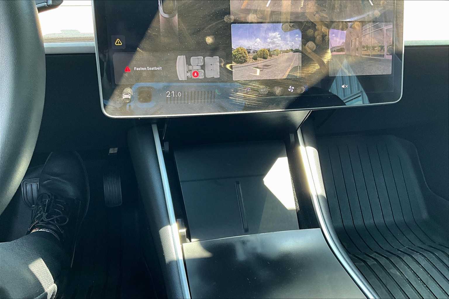 2020 Tesla Model 3 Long Range - Photo 25