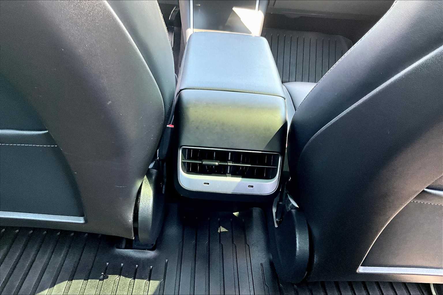 2020 Tesla Model 3 Long Range - Photo 26
