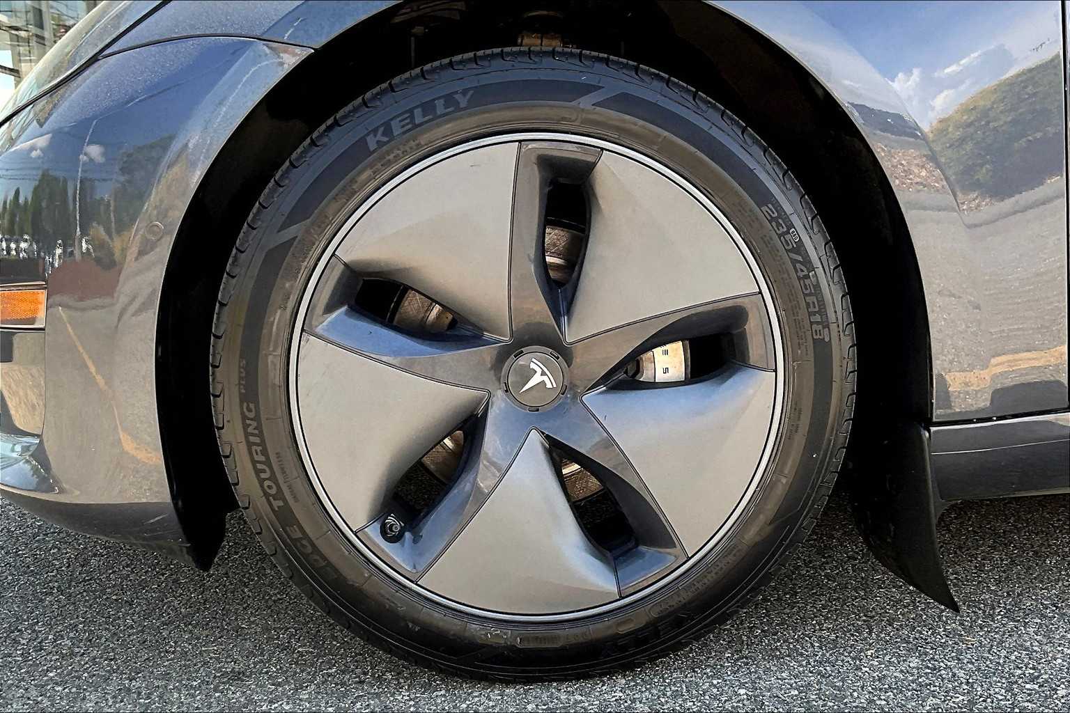 2020 Tesla Model 3 Long Range - Photo 7