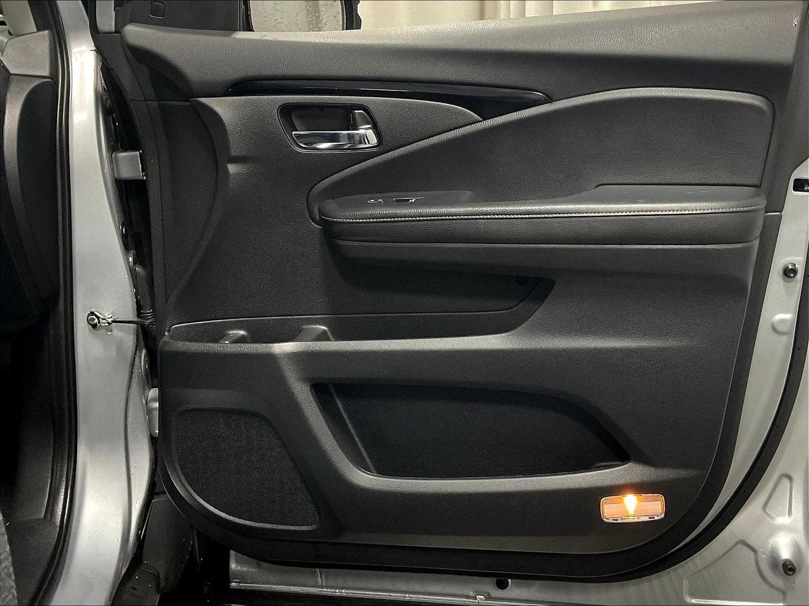 2019 Honda Ridgeline RTL-E - Photo 12