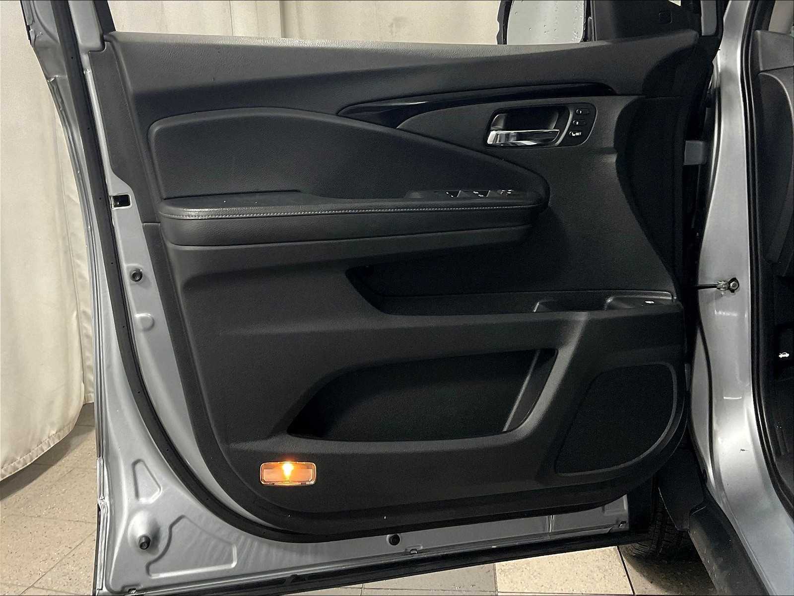 2019 Honda Ridgeline RTL-E - Photo 9