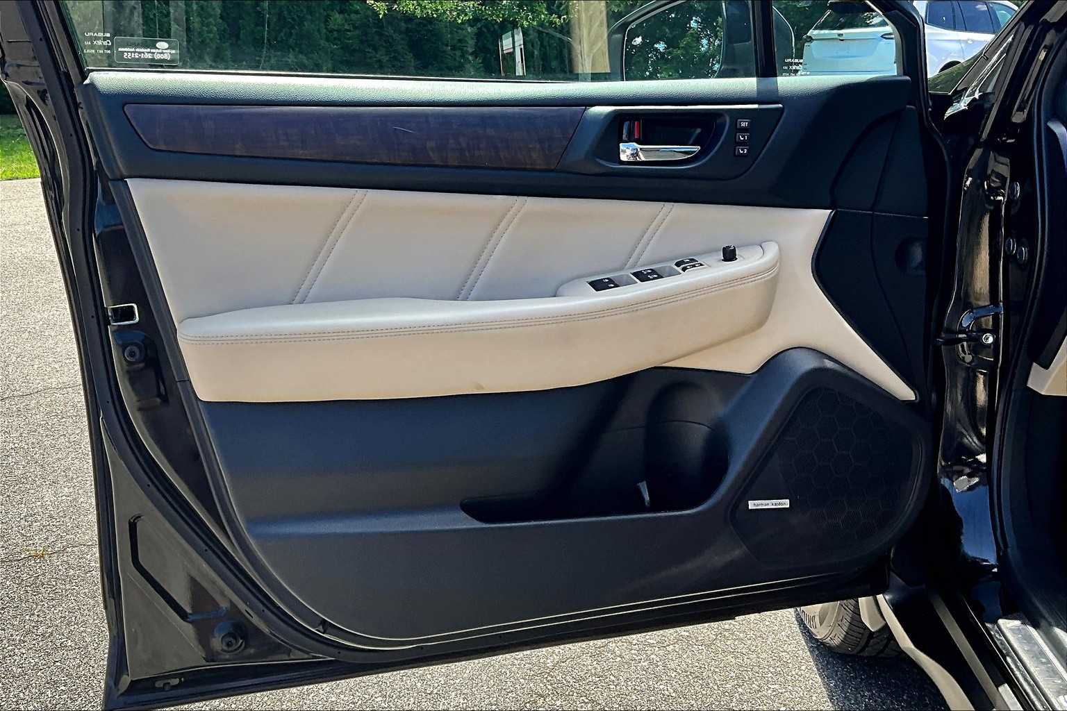 2018 Subaru Outback Limited - Photo 9