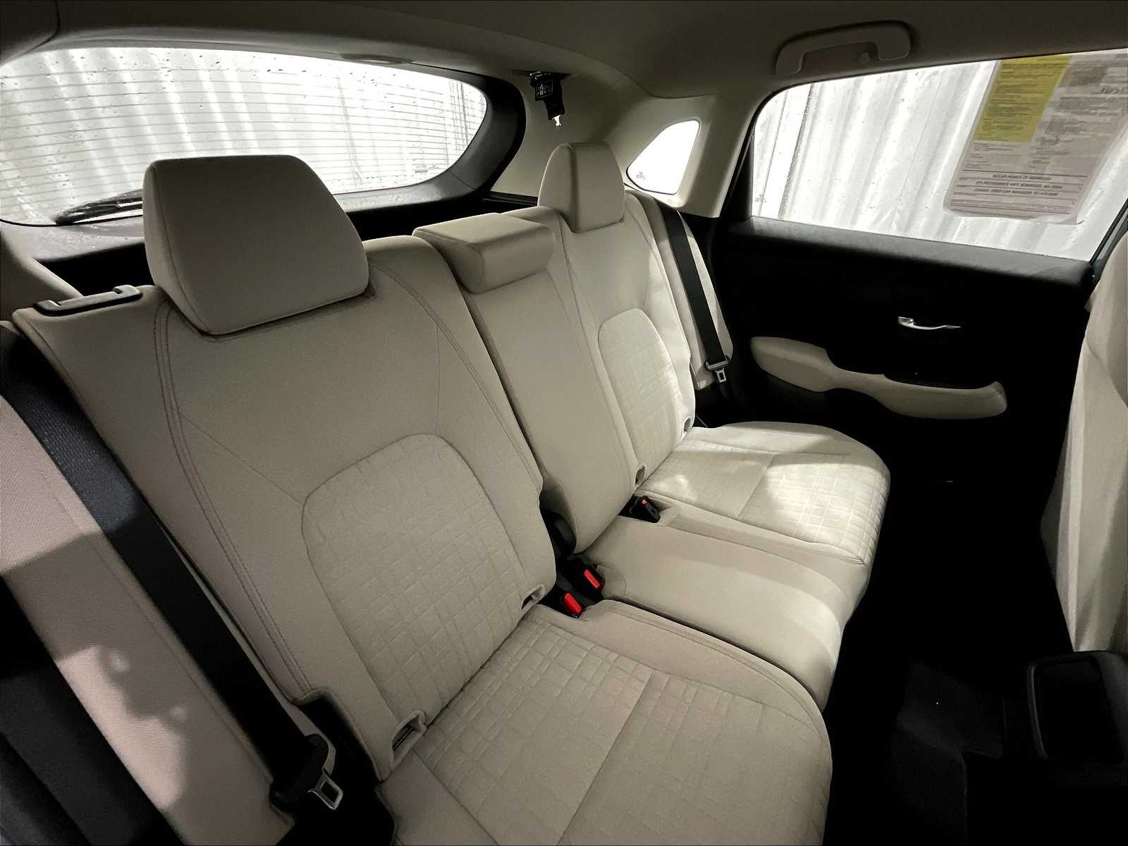 2023 Honda HR-V LX - Photo 16