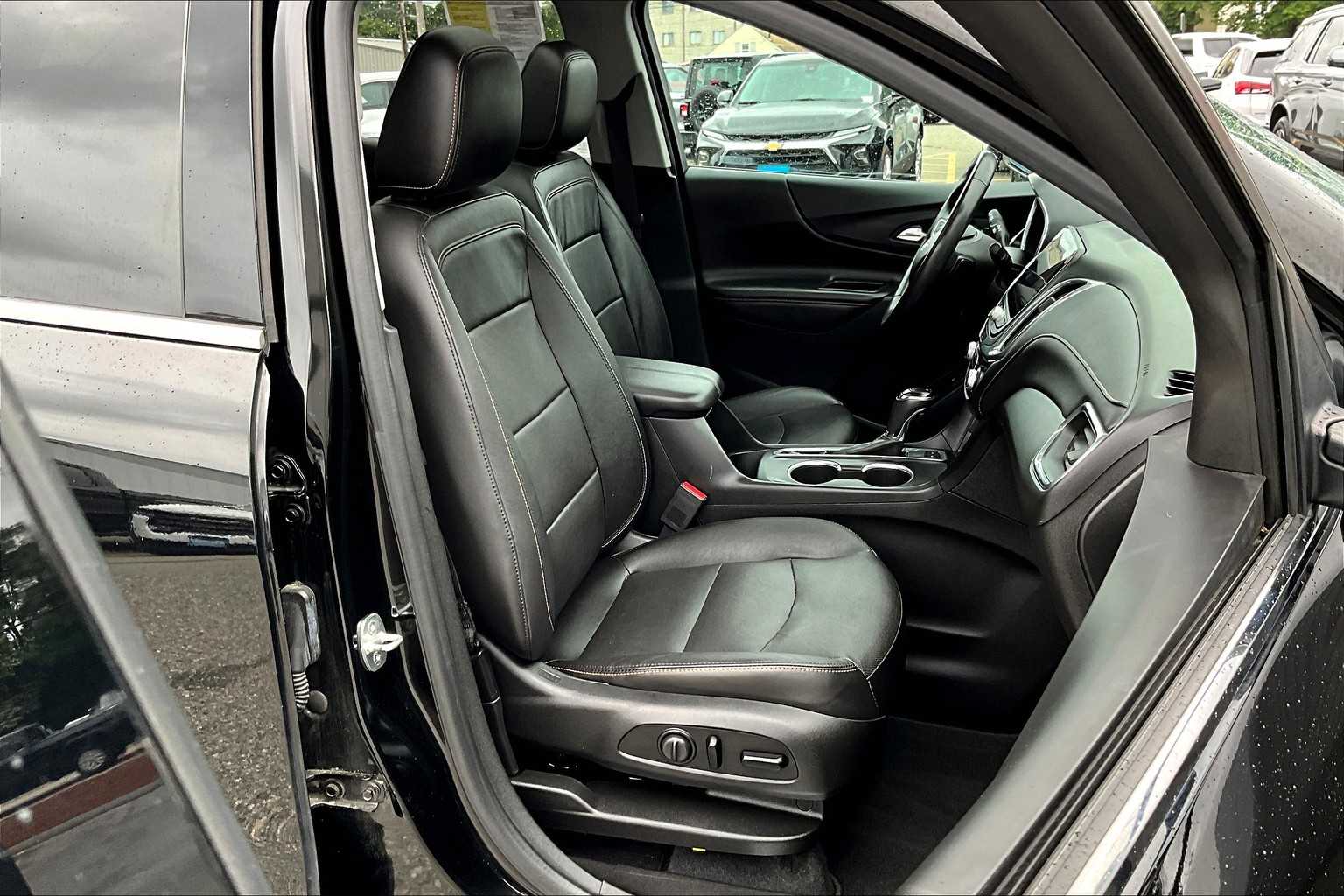 2019 Chevrolet Equinox Premier - Photo 11