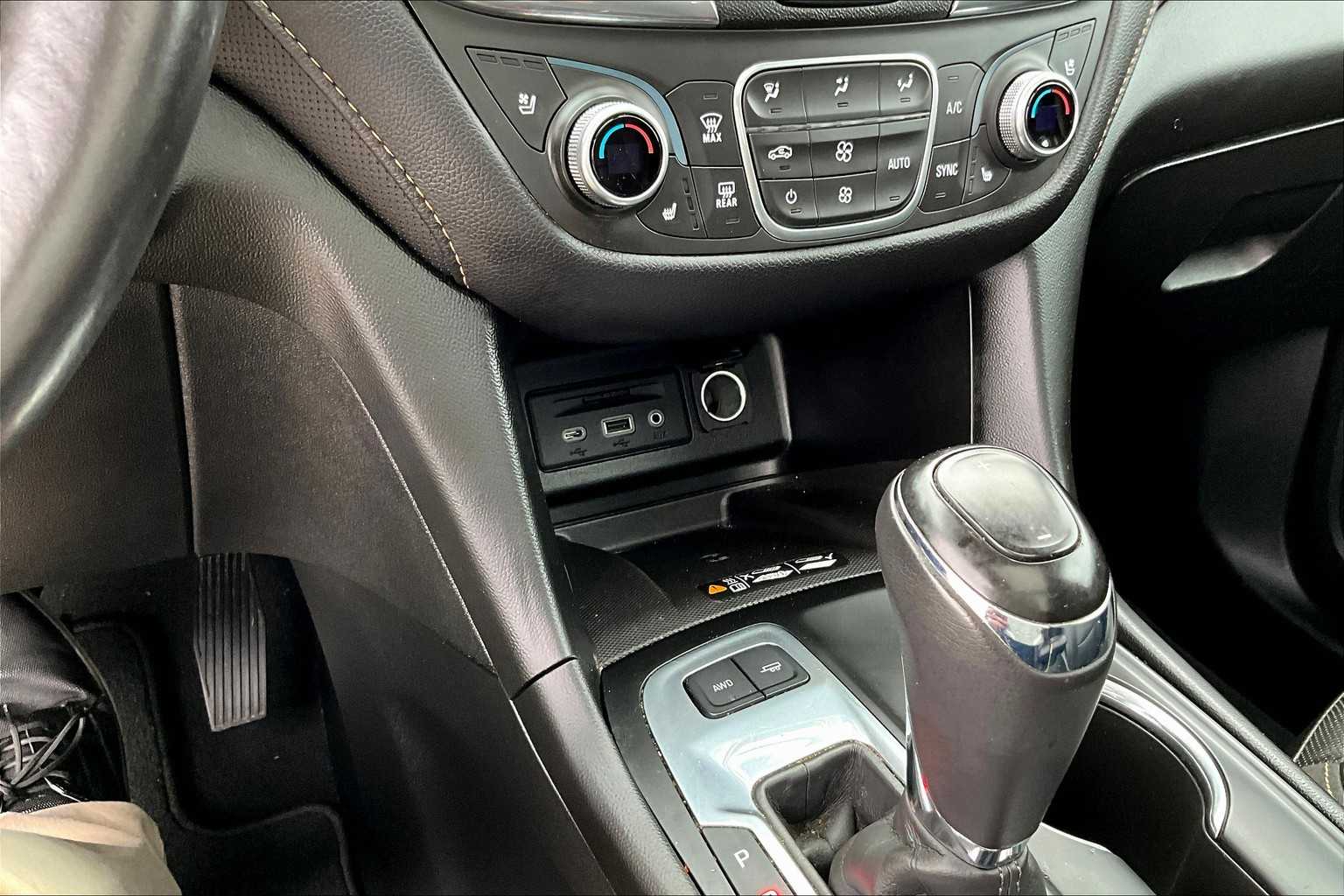 2019 Chevrolet Equinox Premier - Photo 26