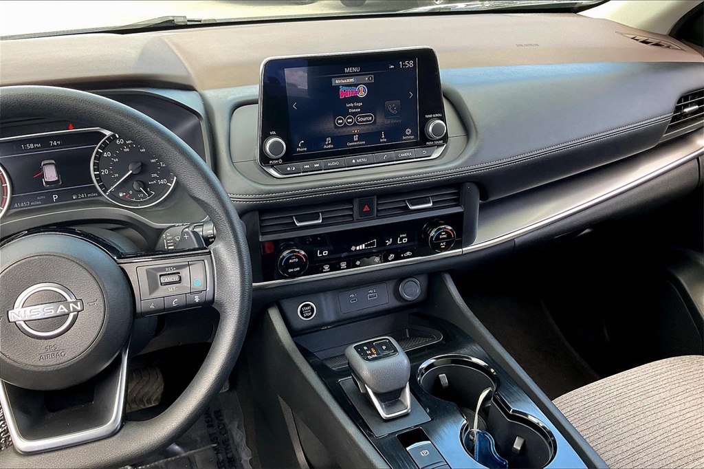 2023 Nissan Rogue SV - Photo 17