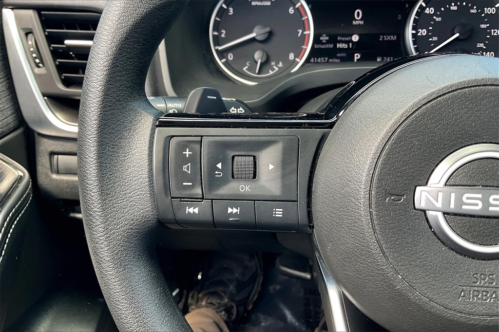 2023 Nissan Rogue SV - Photo 21